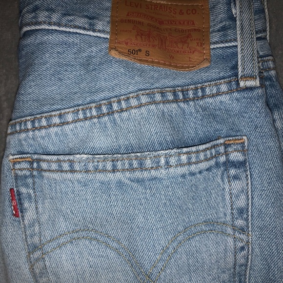 Levi's 501 Skinny - Picture 2 of 5